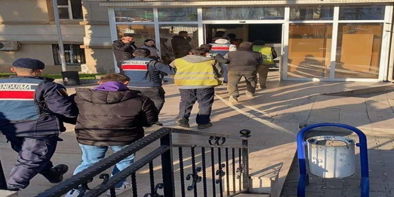 Hızlı Tren Şantiyesinden Demir Çalan Şüpheliler Yakalandı