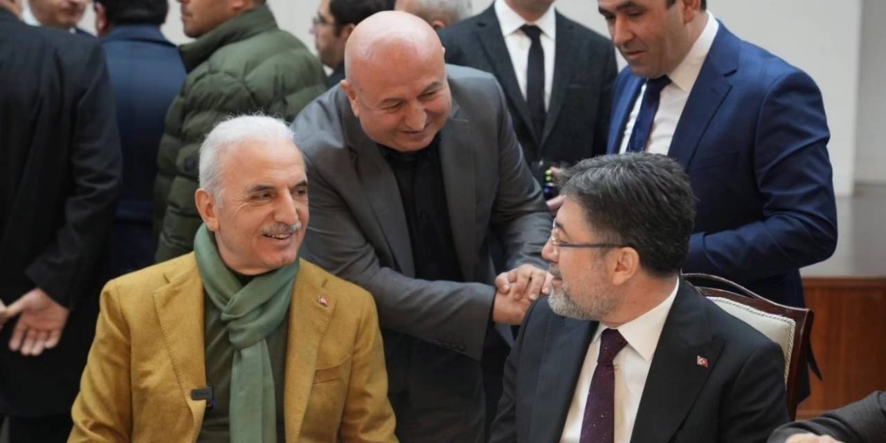 Bakan Yumaklı: "Altılı Masalar, Yedili Masalar Kapalı Kapılar Altındaki Pazarlıklar Yerle Yeksan Oldu"