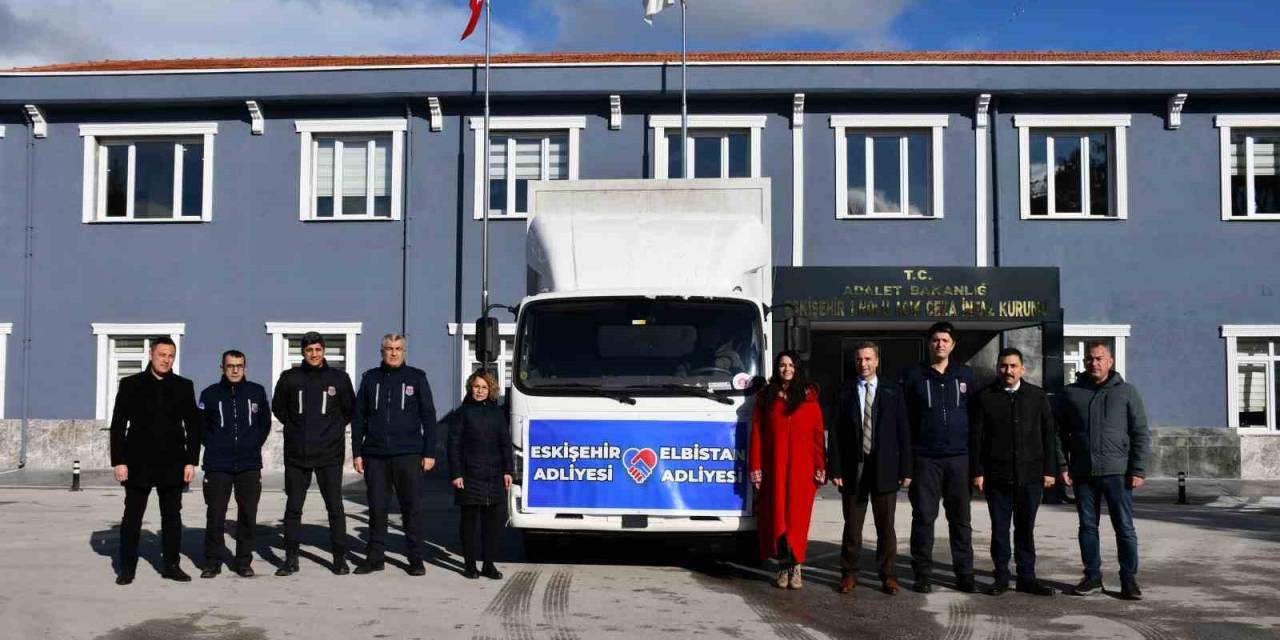 Depremin Yıldönümünde Kardeş Adliye İle Omuz Omuza