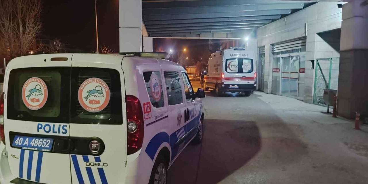 Kırşehir’de Çevreye Rahatsızlık Veren Kişileri Uyaran Bekçi Göğsünden Bıçaklandı