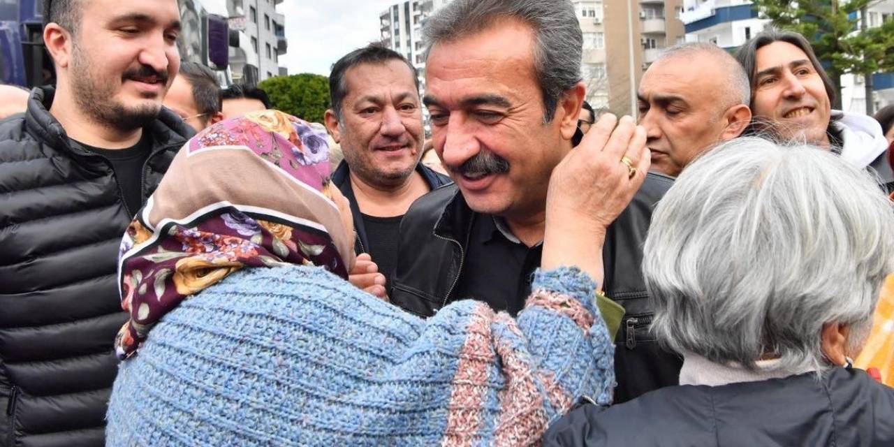 Belediye Başkanı Sosyete Pazarında Coşkuyla Karşılandı