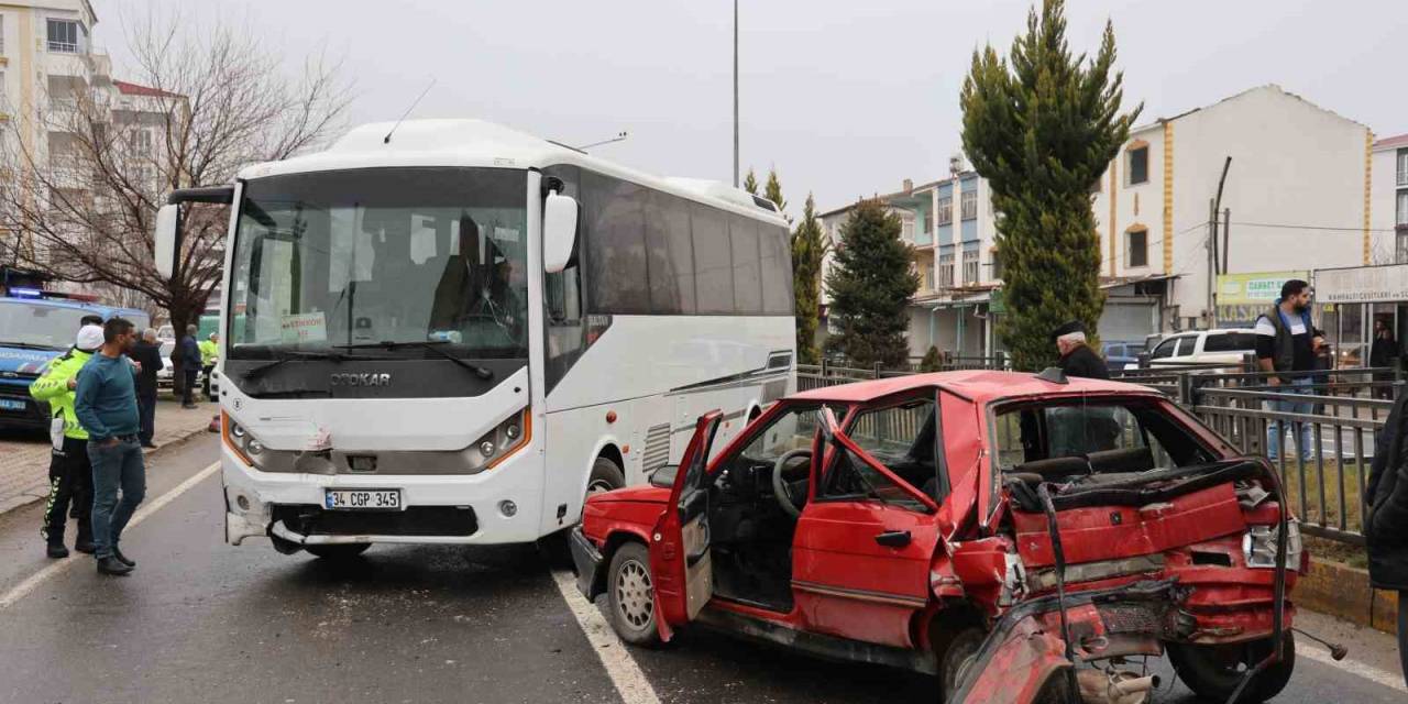 Elazığ’da Zincirleme Trafik Kazası: 2 Yaralı