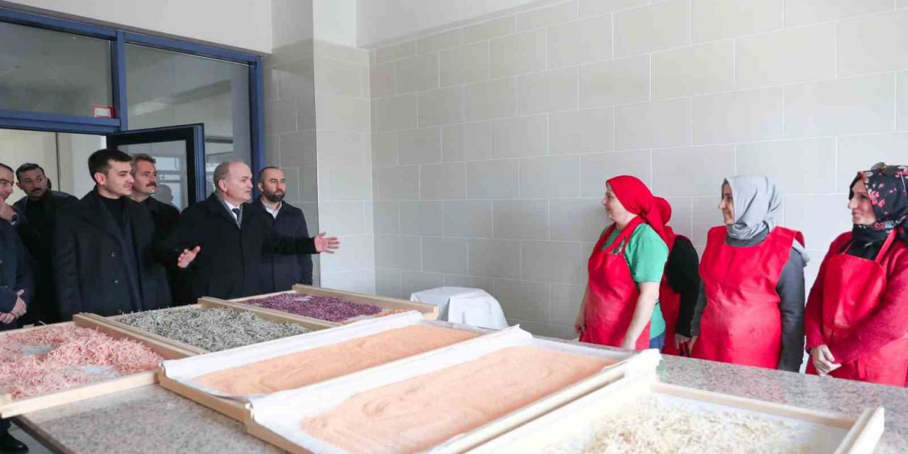 Başkan Faruk Özlü Kadınların Üretim Üssünde