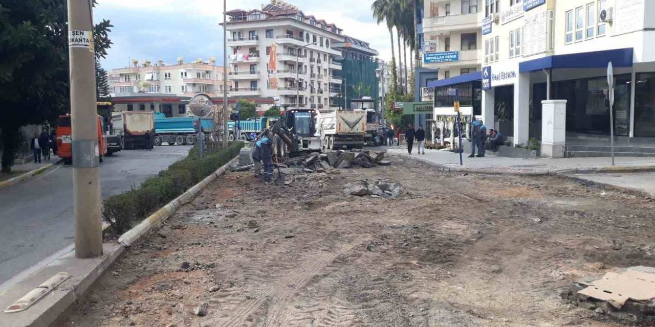 Alanya’da Başkent Kavşağı İle Yunus Emre Caddesi Arası Yenileniyor