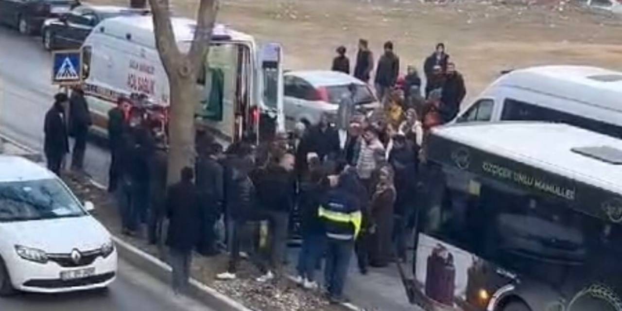 Otobüsün Çarptığı Çocuk Ağır Yaralandı