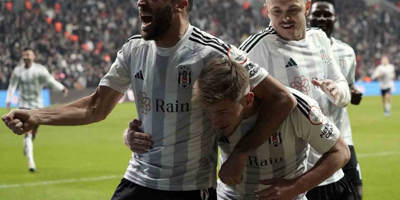 Trendyol Süper Lig: Beşiktaş: 2 - Trabzonspor: 0 (Maç Sonucu)