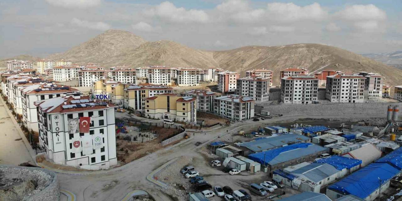 Malatya’da Afetin İzleri Siliniyor