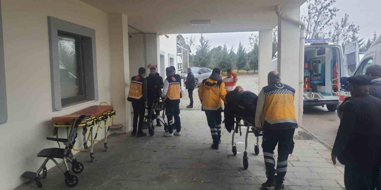 Adıyaman Gaziantep Karayolunda Kaza: 4 Yaralı