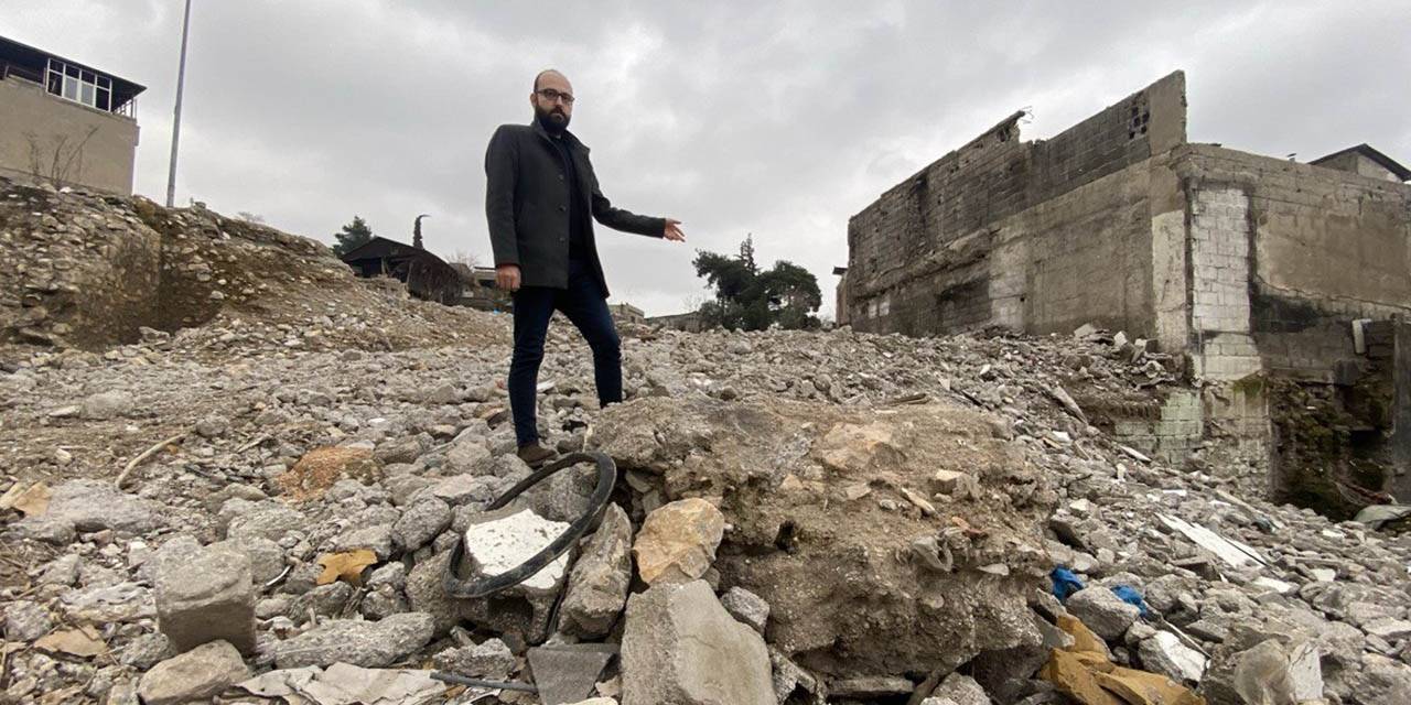 Enkazdan Çıkan Gazeteci O Anları Anlattı