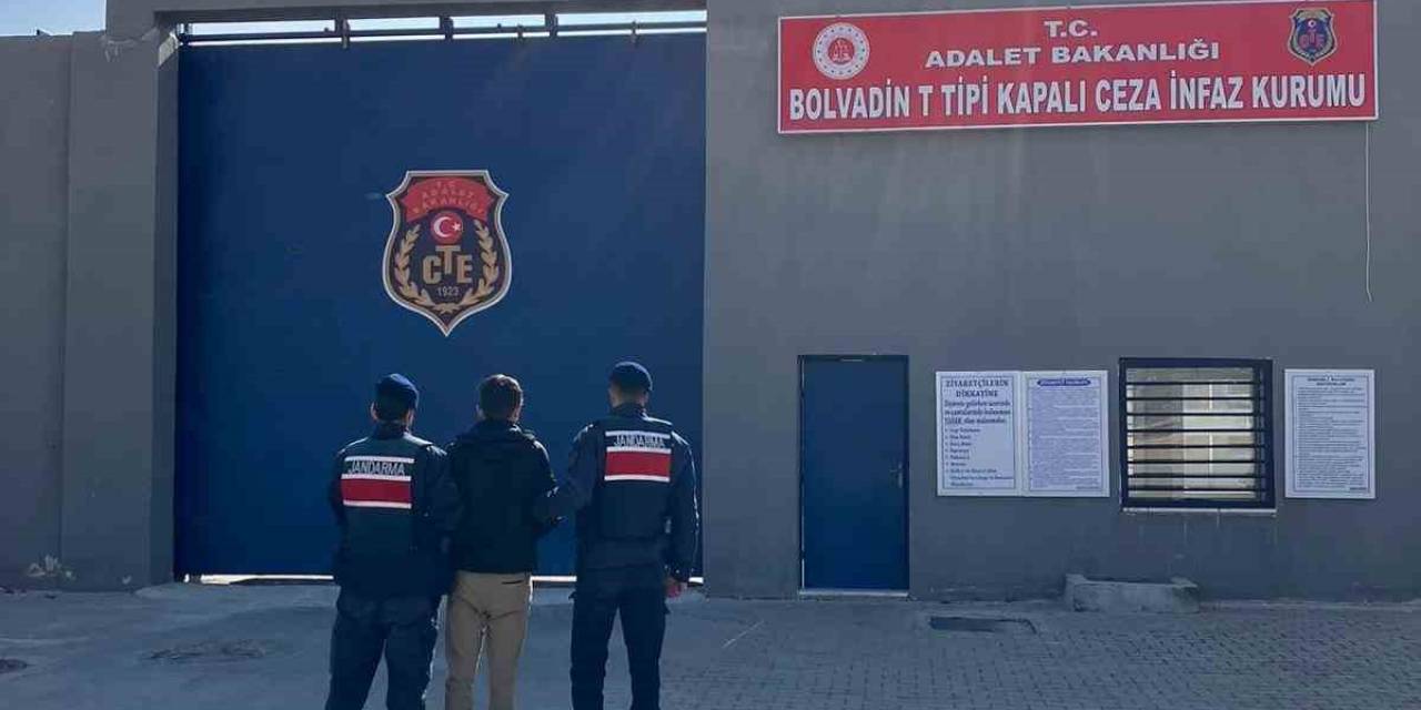 4 Ayrı Suçtan Aranan Şahsı Jasat Yakaladı