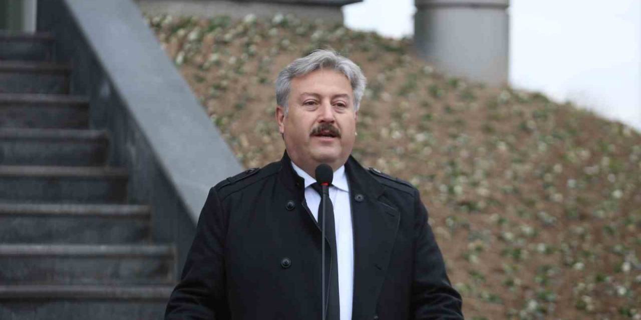 Tekrar Aday Olan Başkan Palancıoğlu’na Personelinden Tebrik