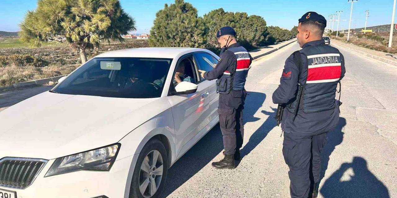 İzmir’de Huzur Denetimi: 47 Kişi Yakalandı