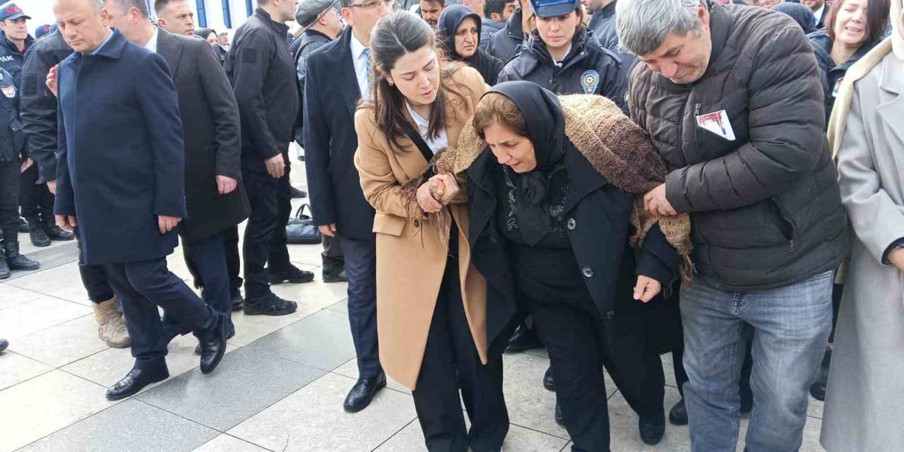 Şehit Pilotlar Ankara’da Son Yolculuğuna Uğurlandı