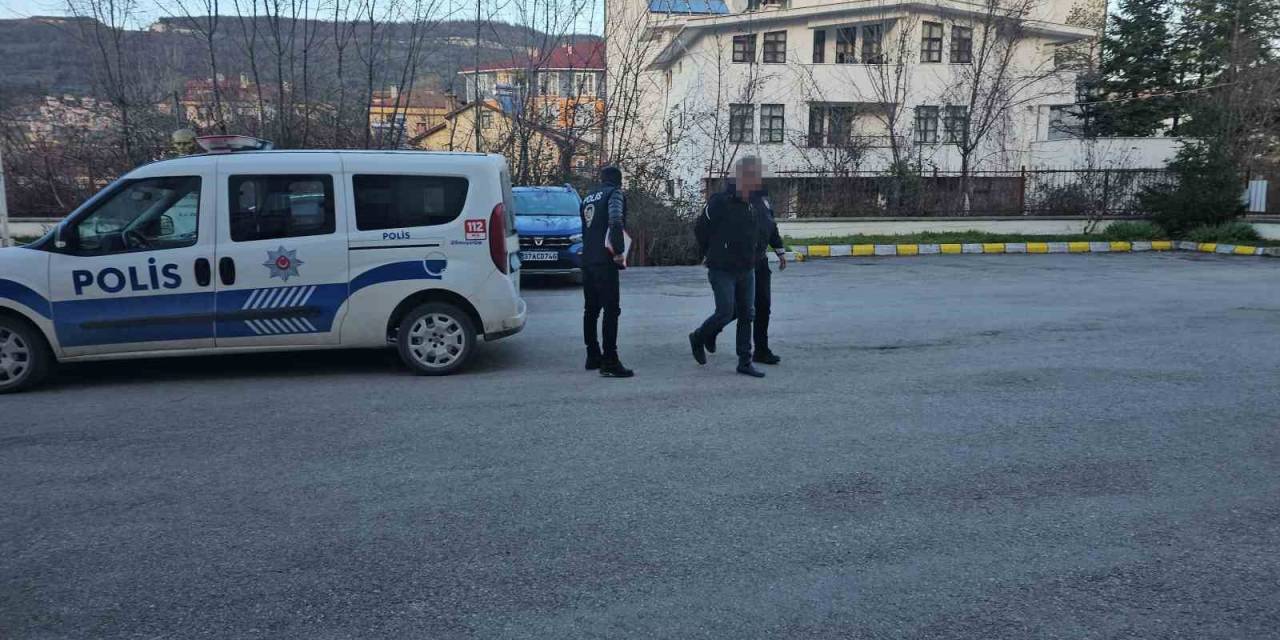 Elektrikli Üç Tekerlekli Mopede Çarparak 1 Kişinin Ölümüne Neden Olan Sürücü Tutuklandı