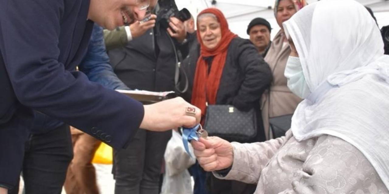 Siirt’te 24 Konut Kura İle Hak Sahiplerine Teslim Edildi