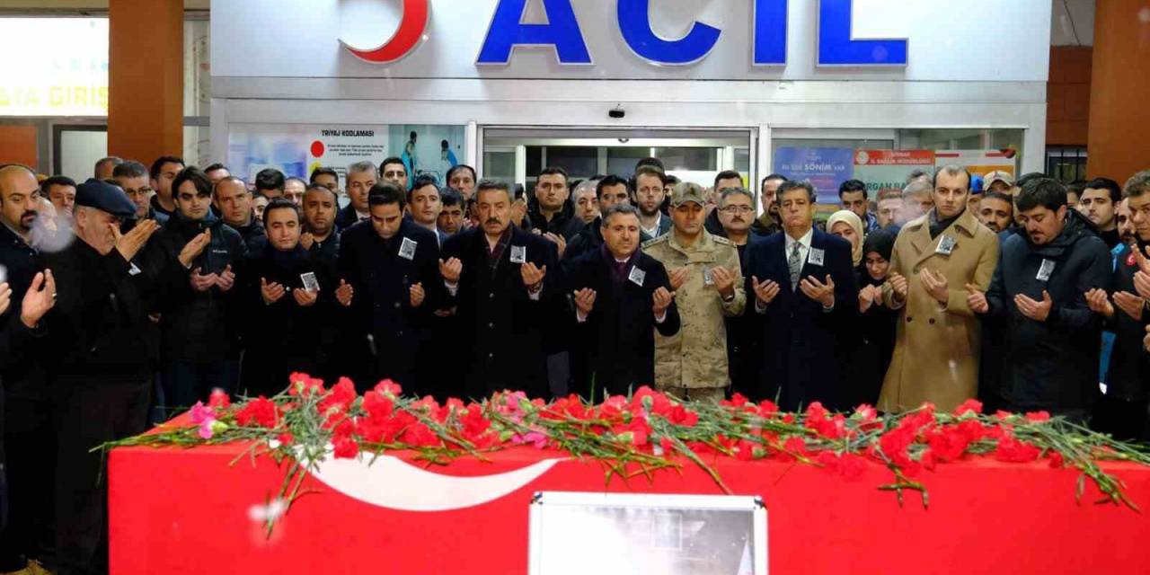 Hayatını Kaybeden Şırnak İl Sağlık Müdürü Altın’ın Cenazesi Memleketine Uğurlandı