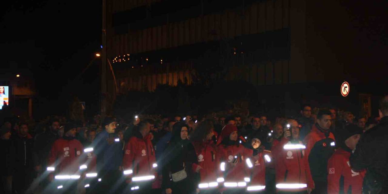 Saatler 04.17’yi Gösterdi, Çankırı Asrın Felaketi İçin Yürüdü