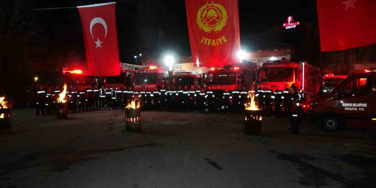 6 Şubat Depreminde Birçok İnsana Umut Olan Burdur İtfaiyesi Deprem Şehitlerini Unutmadı