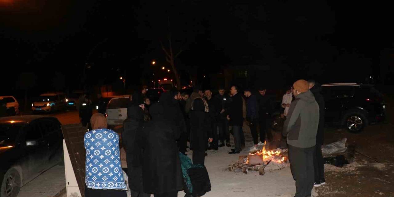 78 Kişiye Mezar Olan Hakimbey Apartmanında Anma Etkinliği