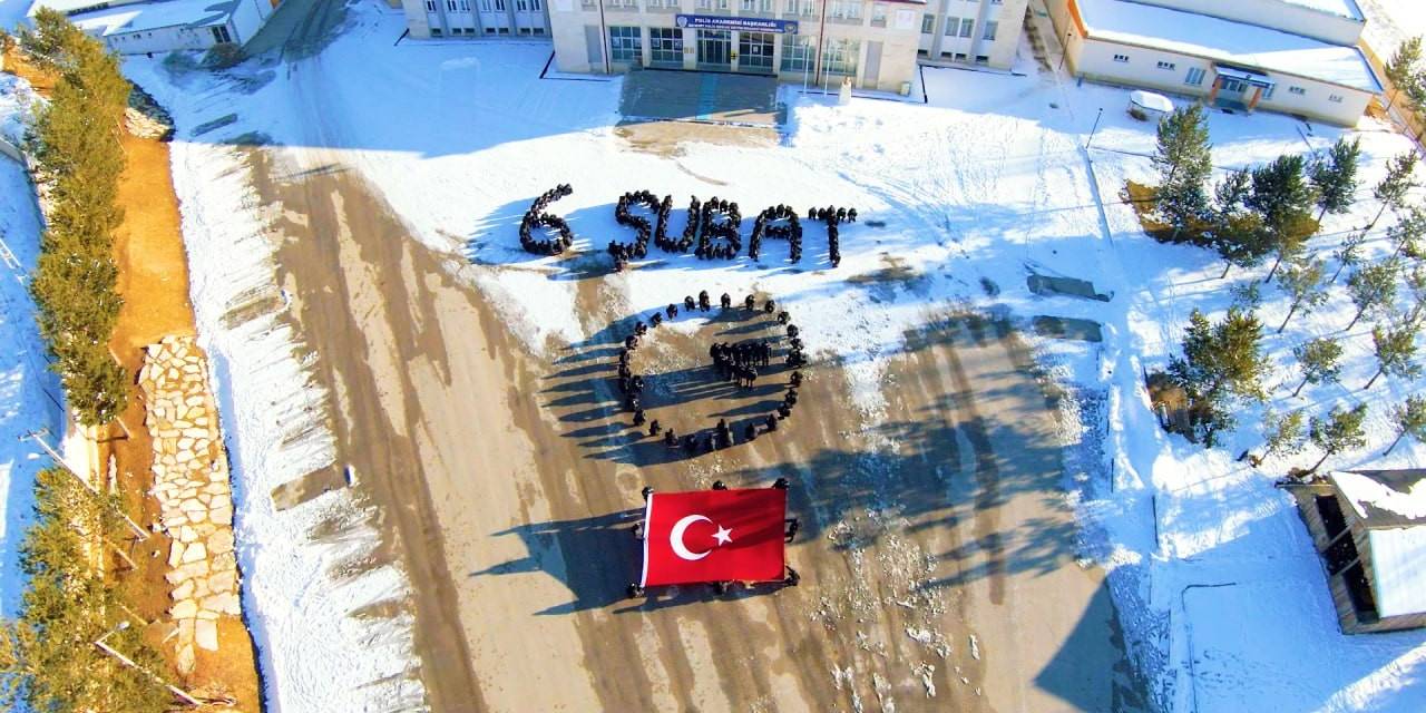 Bayburt Pomem’den Duygulandıran 6 Şubat Koreografisi: "Unutmadık, Unutturmayacağız"