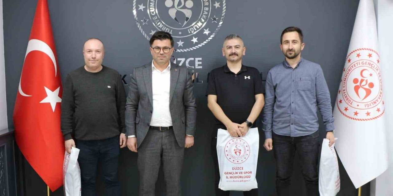 Komisyon Tarafından Belirlendi Ayın Personeli Oldular