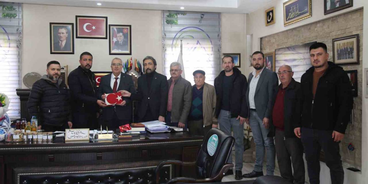 Yeniden Aday Gösterilen Başkan Arslan Ziyaretçi Akınına Uğradı