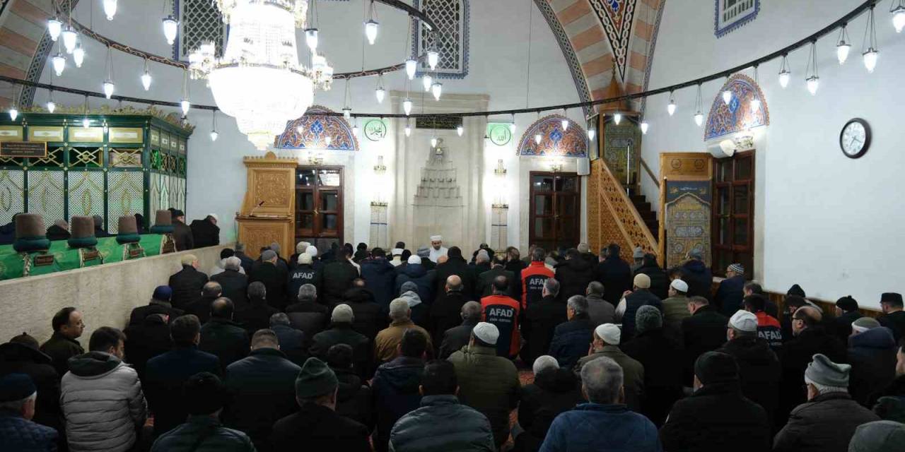 Karaman’da 6 Şubat Depreminde Hayatını Kaybedenler Anıldı