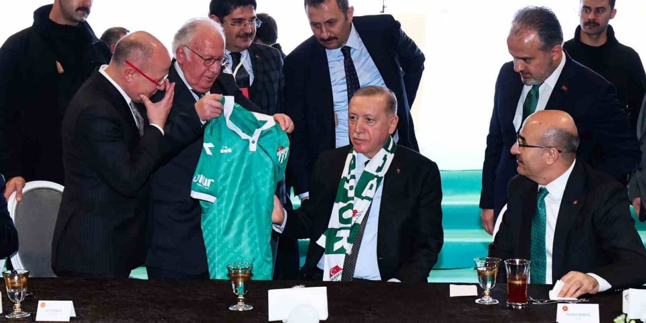 Bursaspor Başkanı Bür’ün, Cumhurbaşkanı Erdoğan’la Görüşmesi Camiada Heyecan Oluşturdu