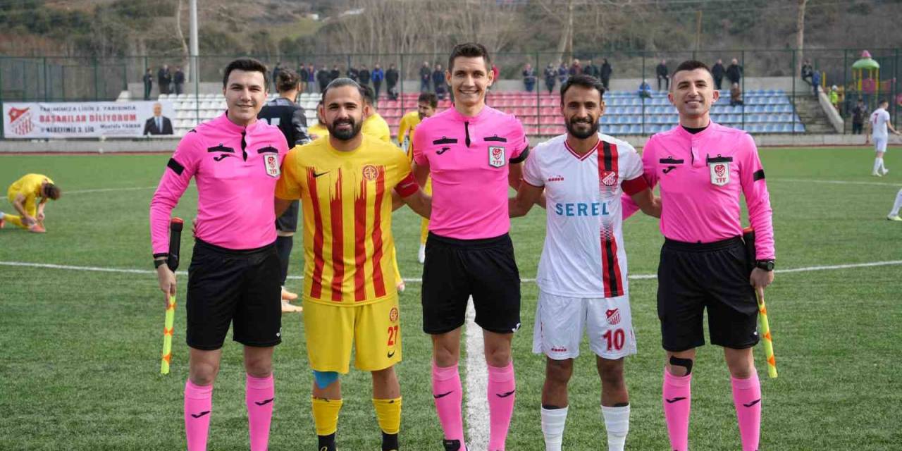 2015 Yılında Takım Arkadaşı Olan Hakem Ceyhun Elmas Ve Futbolcu Fatih Özçelik’e Tepki