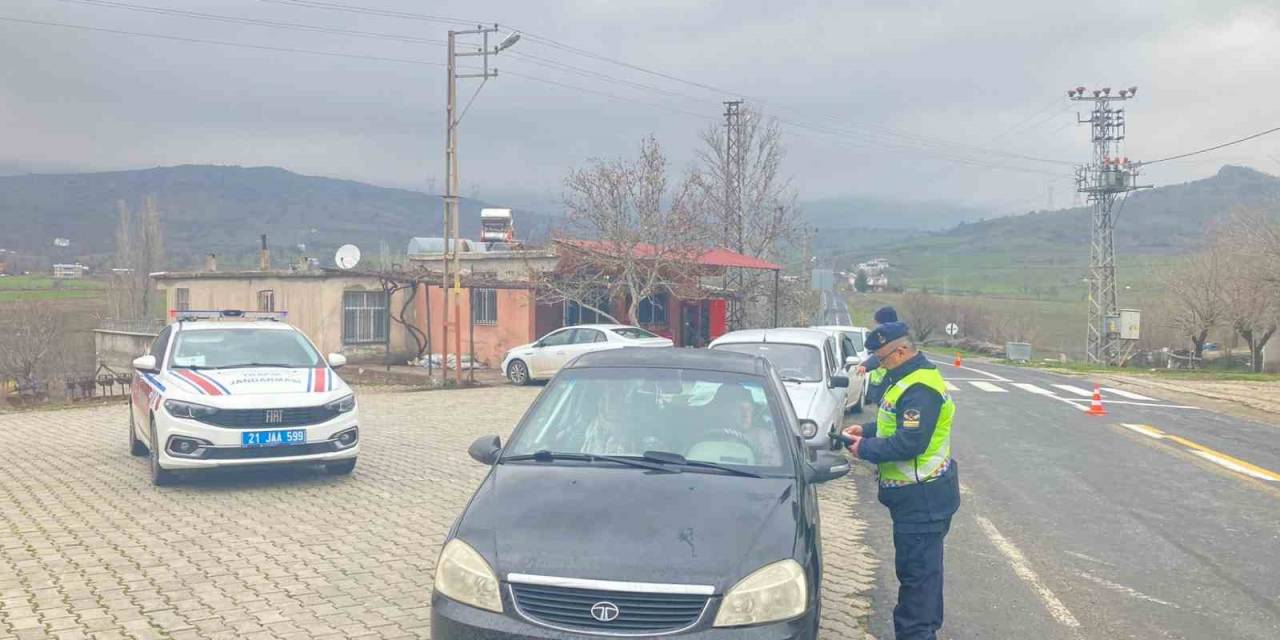 Çermik’te Emniyet Kemeri Takmayanlara Geçit Verilmiyor