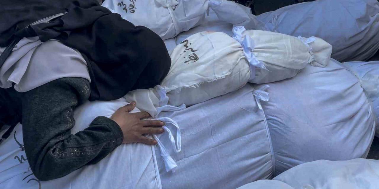 Gazze’de Can Kaybı 27 Bin 585’e Yükseldi