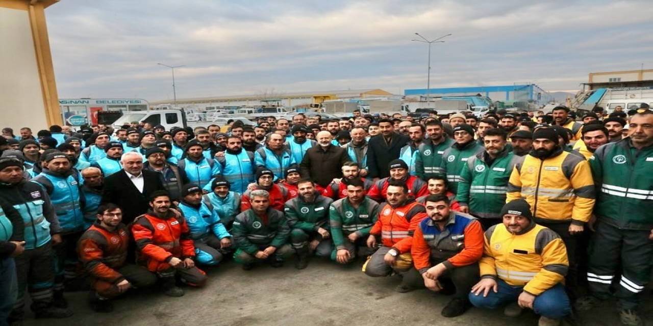 Başkan Çolakbayrakdar: “Kocasinan, Projelerimizle Kayseri’nin Kalbinde Yeni Bir Şehir Parçası Olacak”