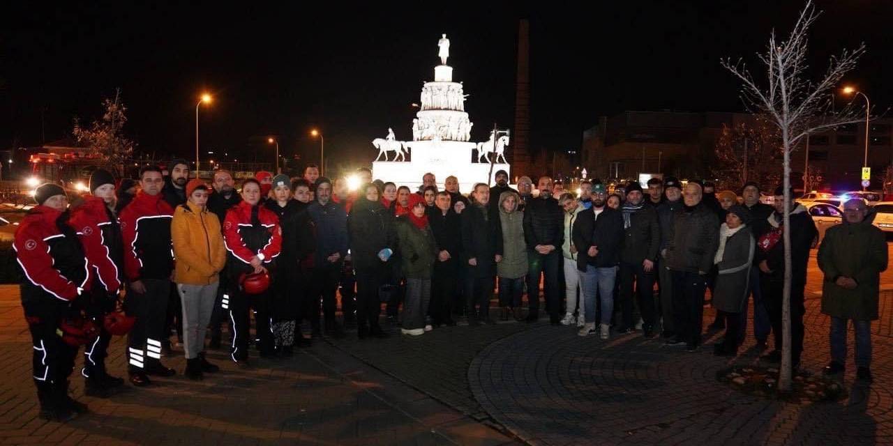 Asrın Felaketinin Yıl Dönümünde Depremde Vefat Eden Vatandaşlar Anıldı