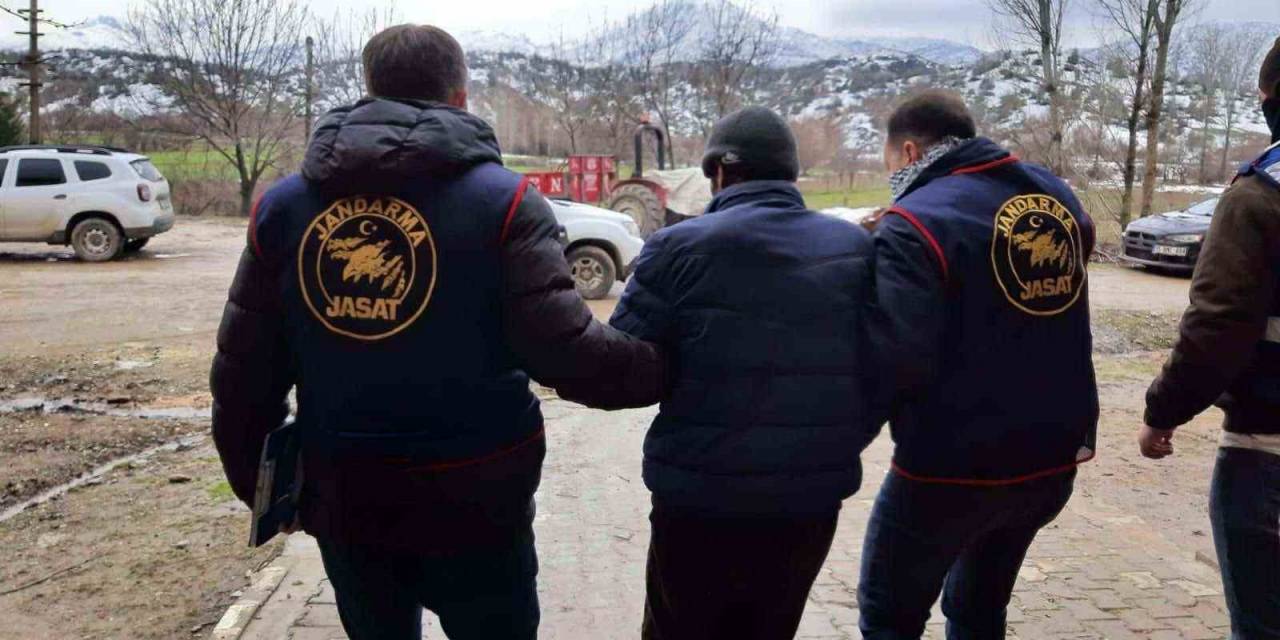 Av Tüfeğiyle Kızını Öldürmek Suçundan 9 Yıldır Aranan Zanlı Tutuklandı