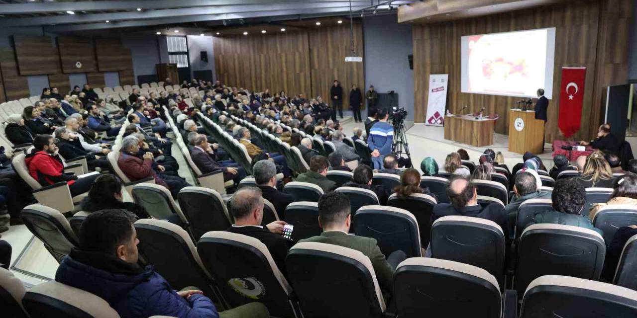 Rektör Göktaş: "Yapmış Olduğumuz Konutları Bilimsel Verileri Dikkate Alarak İnşa Etmemiz Gerekiyor"