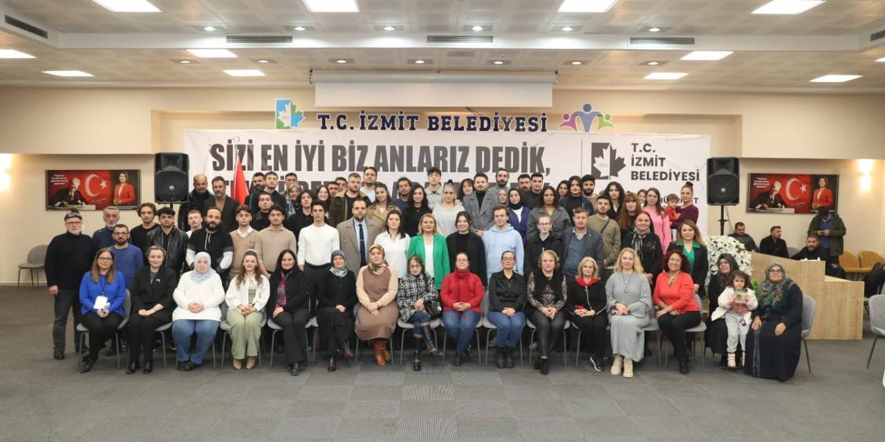 Başkan Hürriyet, Deprem Gönüllüleriyle Buluştu