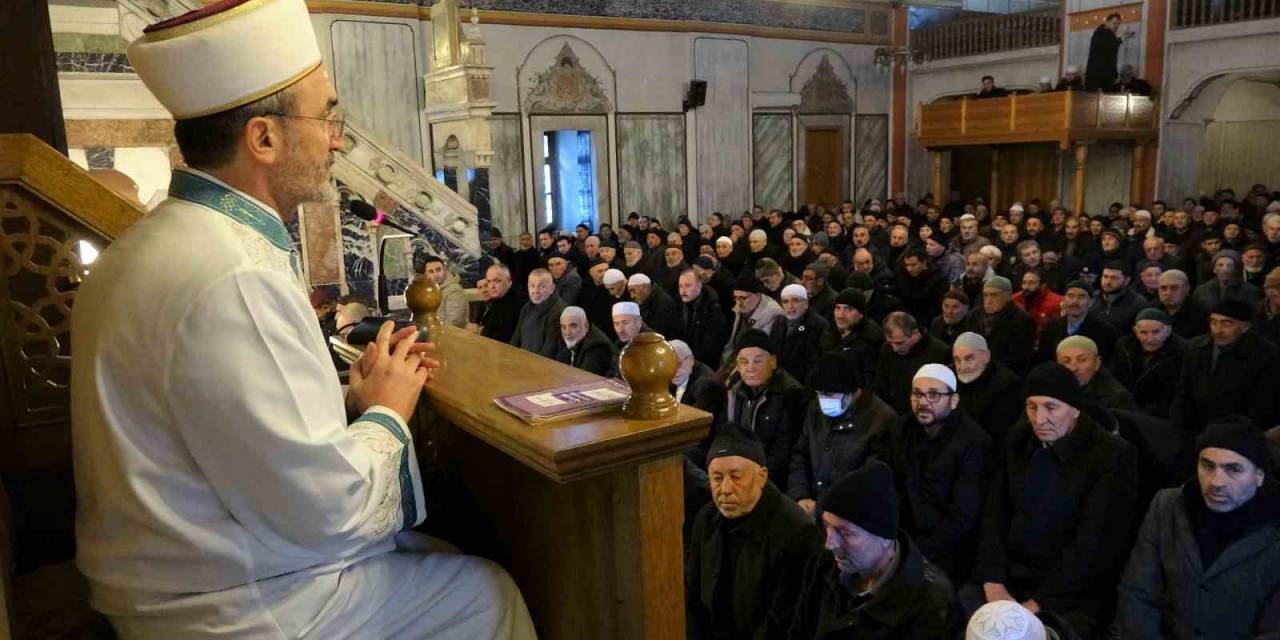 Depremde Hayatını Kaybedenler Yozgat’ta Dualarla Anıldı