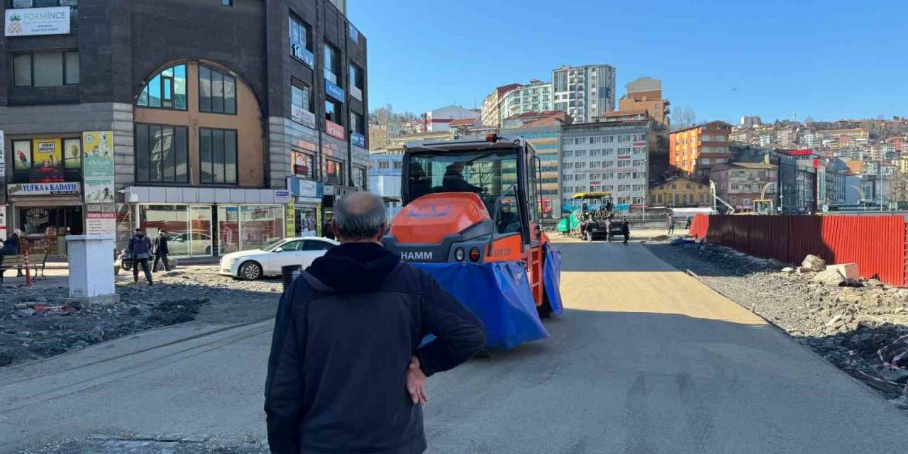 Yapımı Devam Eden Yollar Trafik Yoğunluğunu Bitirecek