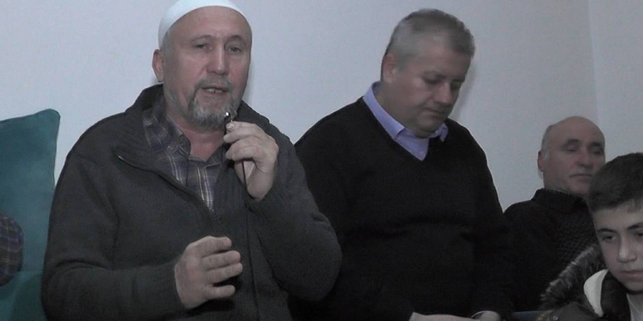 Enkazdan Kurtulup Zonguldak’a Yerleşen Aileden, Depremde Ölenleri Andı