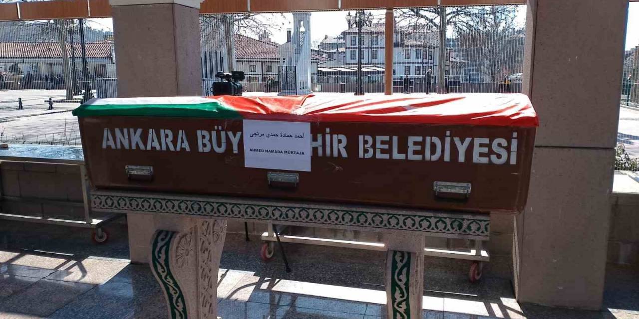 Türkiye’de Tedavi Gördüğü Hastanede Hayatını Kaybeden 1 Filistinli Daha Son Yolculuğuna Uğurlandı