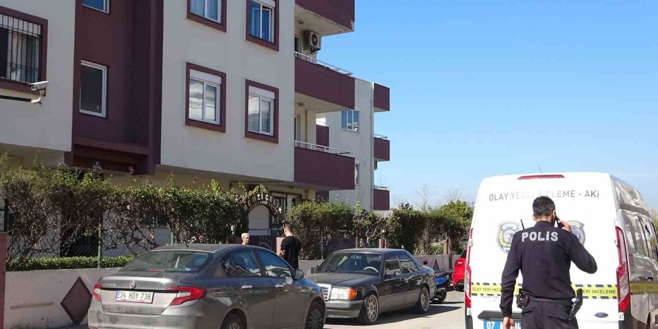 Antalya’da Yalnız Yaşayan 39 Yaşındaki Adamın Şüpheli Ölümü