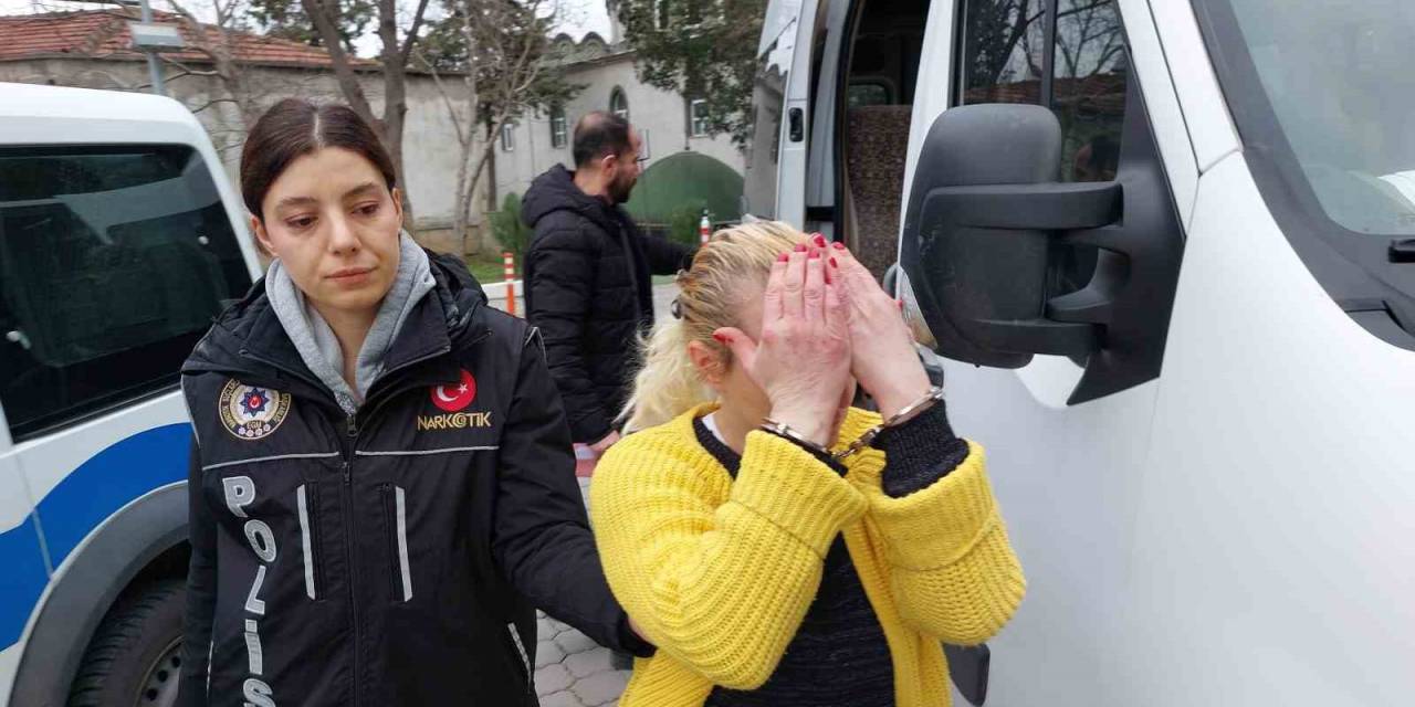 Genç Kadına Uyuşturucu Ticaretinden Gözaltı