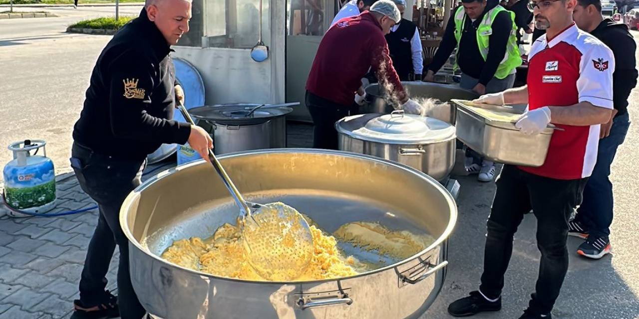 Adanalı Kebapçı Depremde Ölenleri Unutmadı