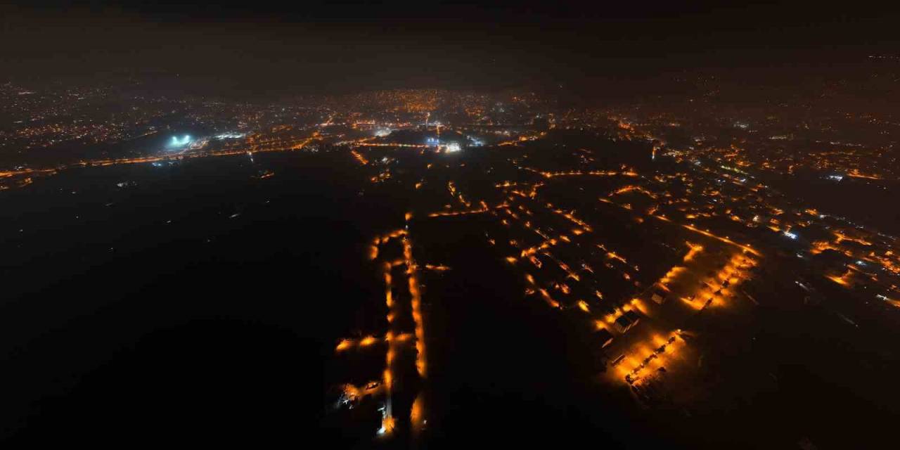 Hatay’ın Deprem Nedeniyle Karanlığa Gömülen Bölgeleri Dronla Görüntülendi