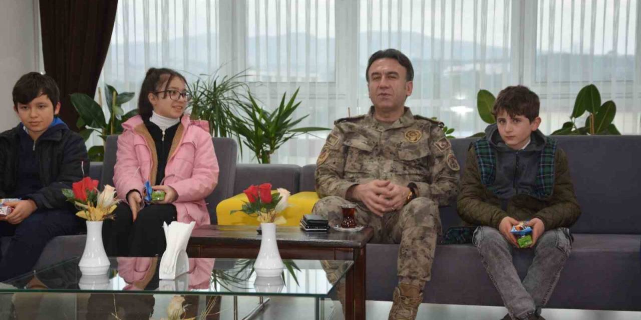 Çorum Emniyet Müdürü Pehlivan, Depremzede Çocukları Ağırladı