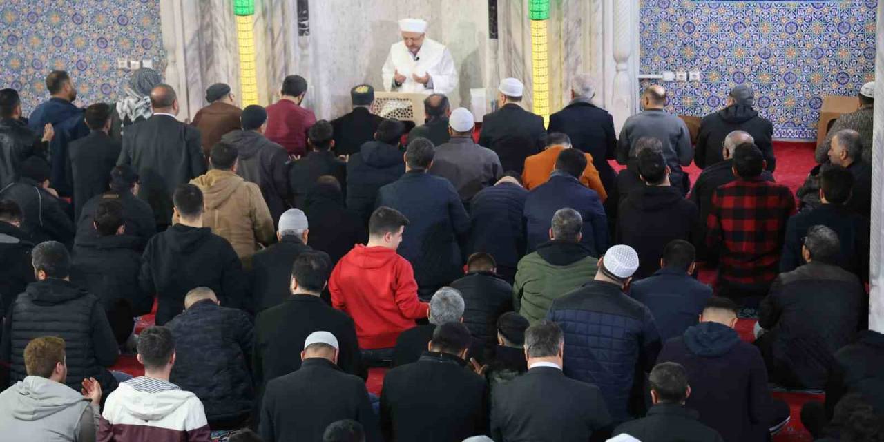 Deprem Bölgesinde Miraç Kandili Dualarla İdrak Edildi