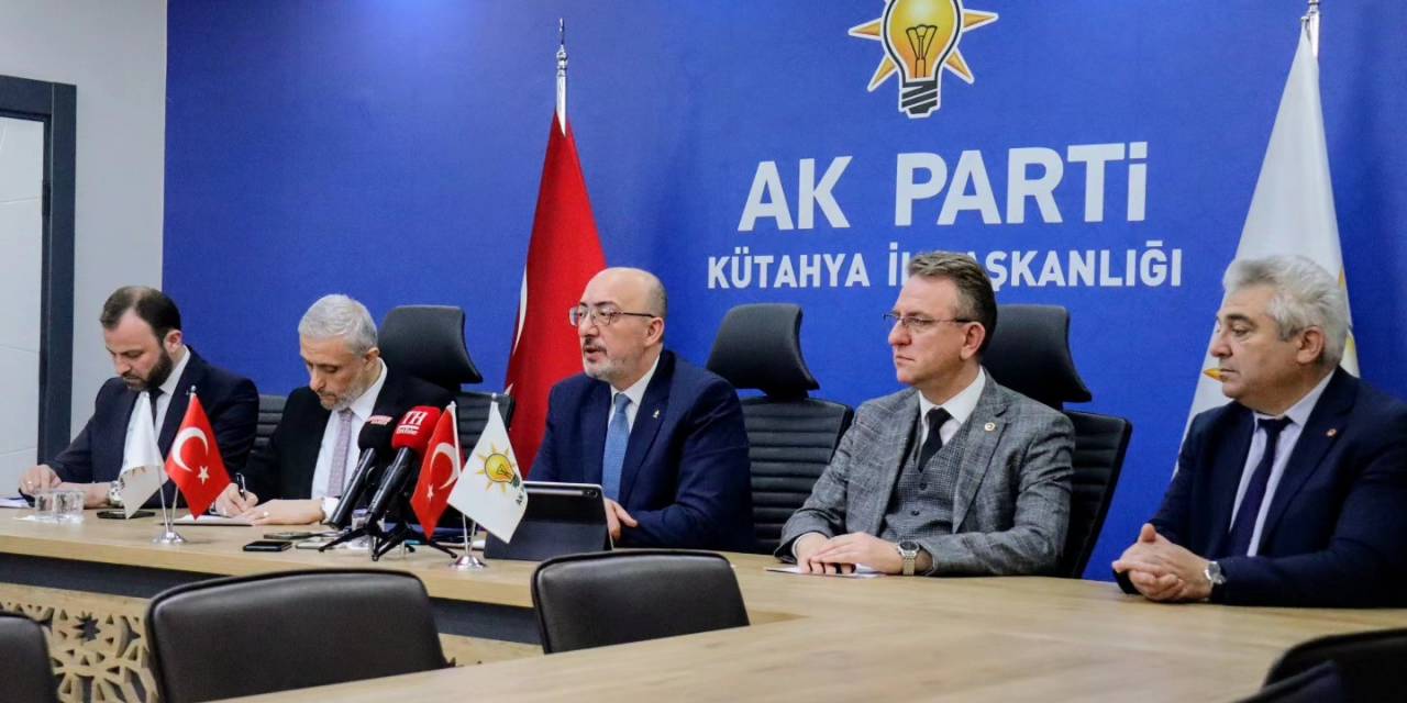 Kütahya Ak Parti İl Başkanlığı 6 Şubat Depremindeki Faaliyetleri Hakkında Bilgi Verdi