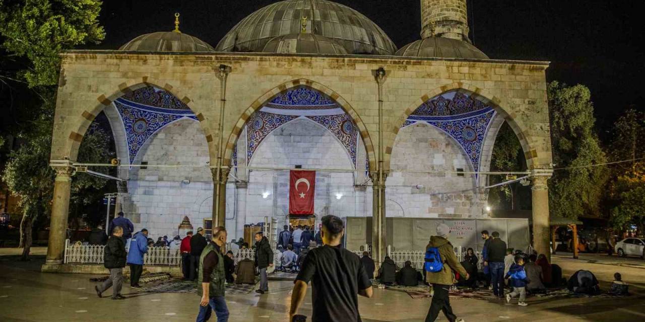 Antalya’da Miraç Kandili Dualarla İdrak Edildi