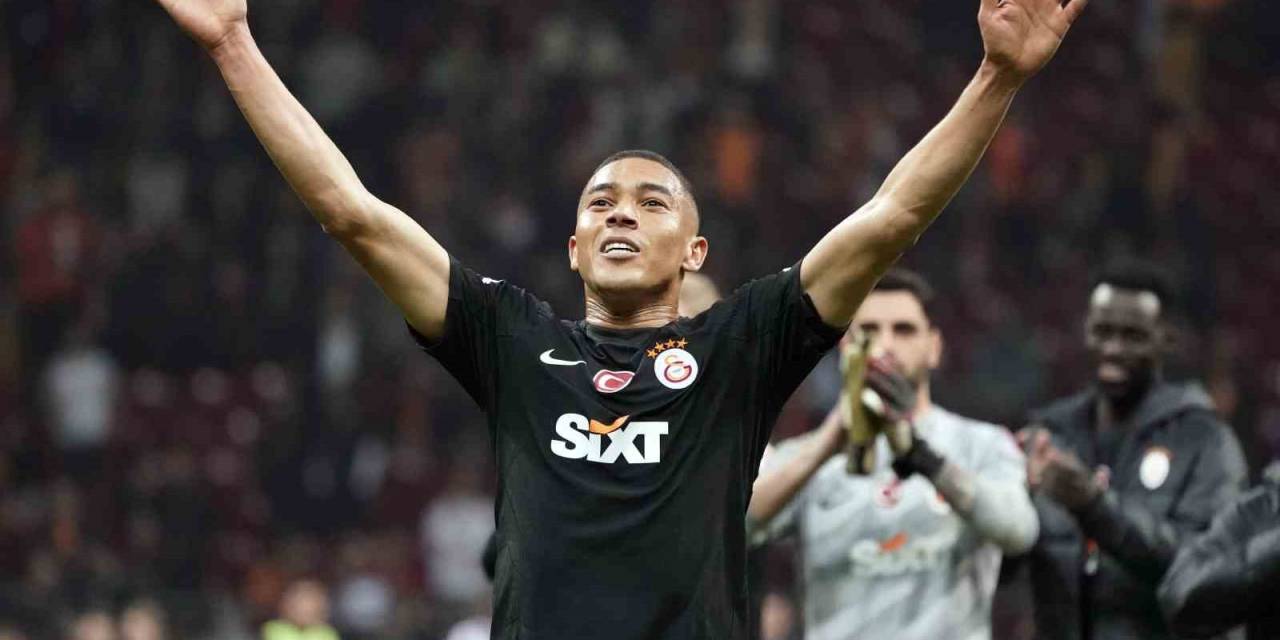 Carlos Vinicius İlk Maçında Gol Attı