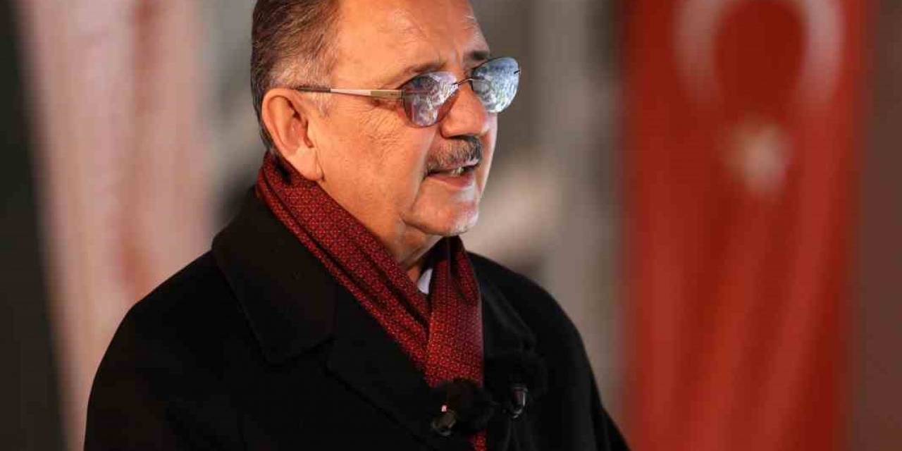 Bakan Özhaseki: "Deprem Gibi Hayati Bir Konuda Bile Algı Çalışması Yapmak İsteyenler, Vatandaşlarımızın Söylediklerine Kulak Versinler"